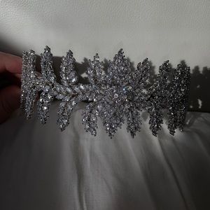 Bridal headpiece